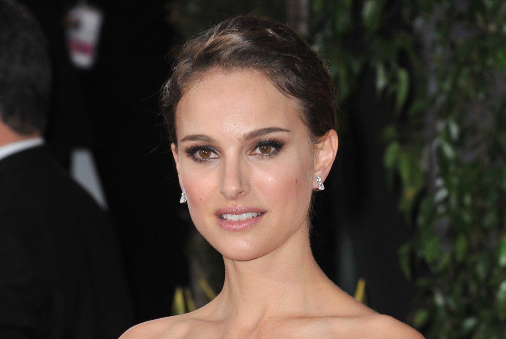 Smart Celebrities: 10 Surprising Star IQs - Page 4 of 10 - Fame Focus
