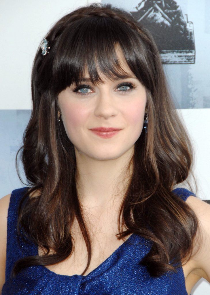 Zooey Deschanel at Film Independent's 2009 Spirit Awards, on the beach, Santa Monica, CA 2/21/2009