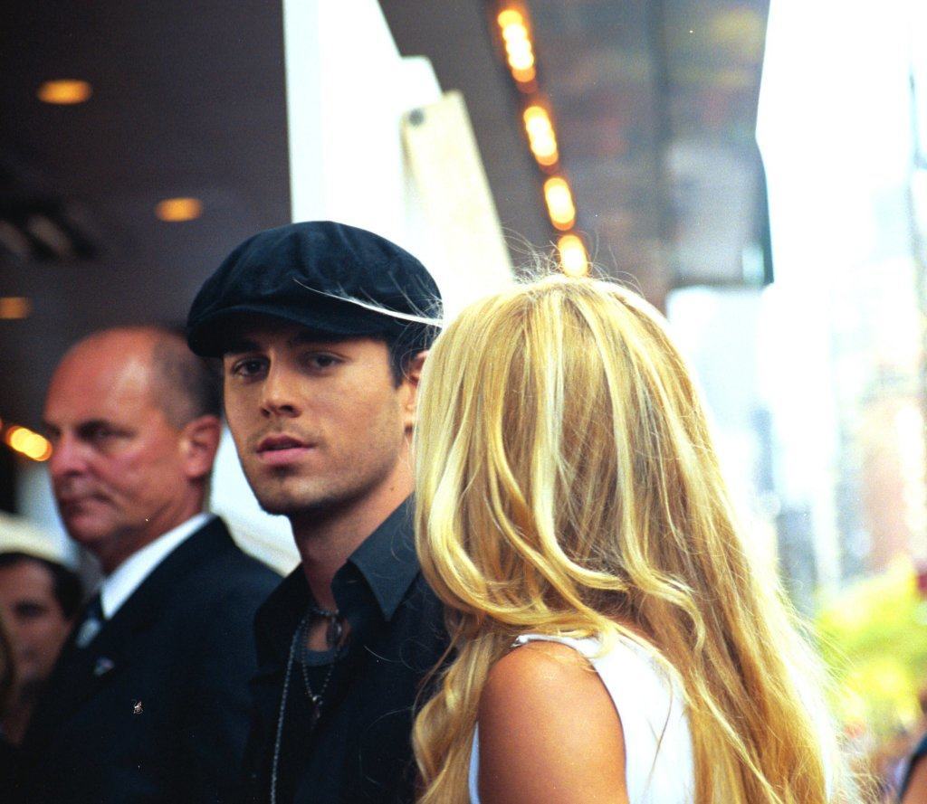 Enrique Iglesias and Anna Kournikova