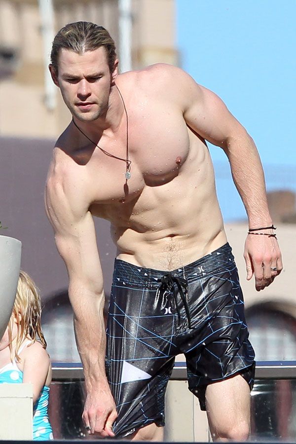 male celebrity beach bodies