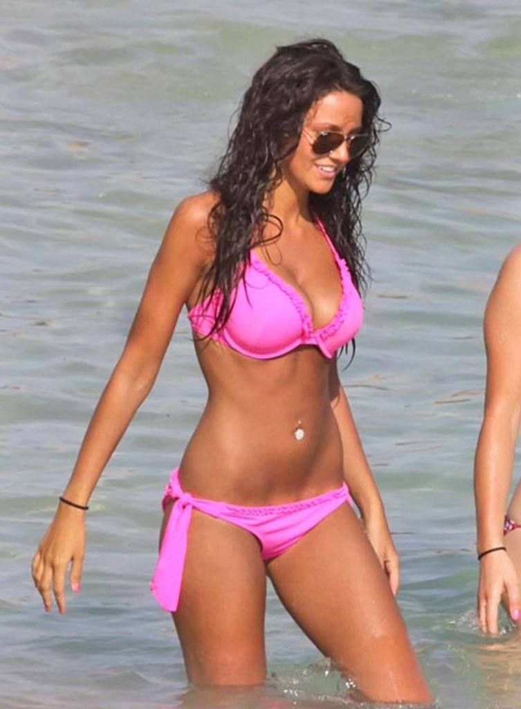 Michelle Keegan bikini pics