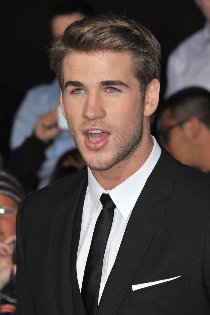 why we love liam hemsworth