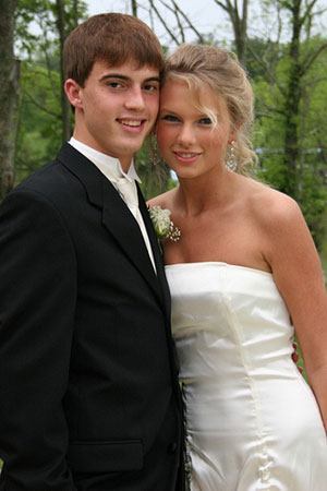 awkward celebrity prom photos