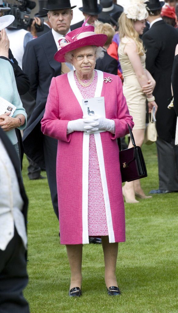 Queen Elizabeth At Epsom Downs Racecourse Picture By: Simon Burchell / Featureflash