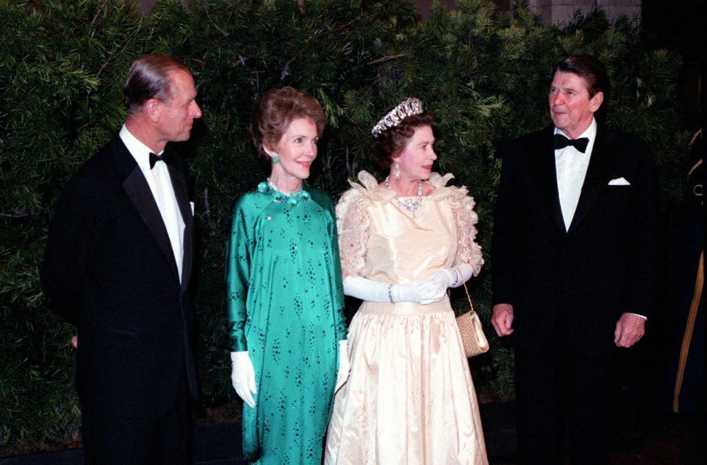 Queen Elizabeth with Ronald Regan