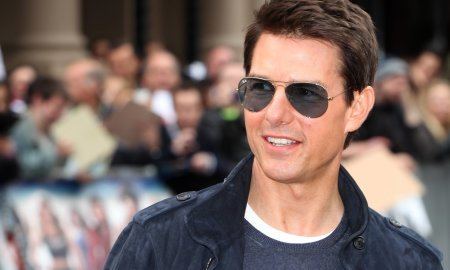 Tom Cruise in aviator sunglasses