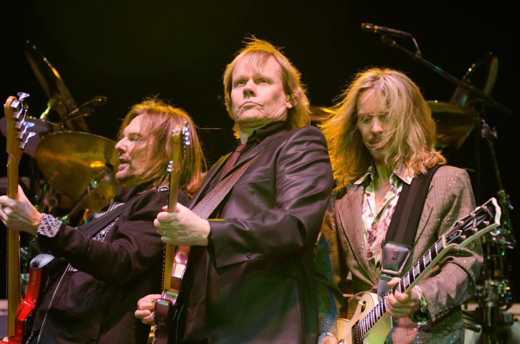 Styx Performs