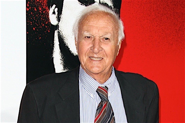 Robert Loggia