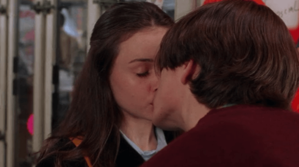 15 Favorite Moments From Gilmore Girls To Prime You For The Reboot Fame Focus