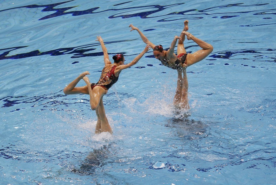 synchronized swimmers