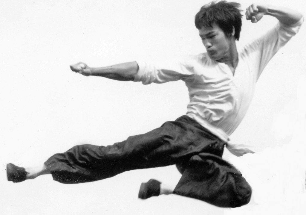 Bruce Lee kick