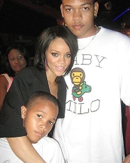 Rihanna and brothers