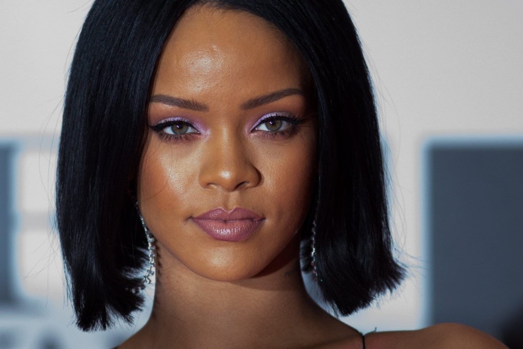 Rihanna's Backup Dancer Has Been Reported MISSING - Fame Focus