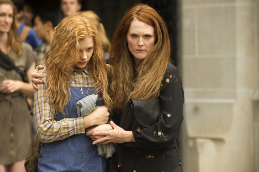 Carrie 2012 Chloe Grace Moretz Julianne Moore