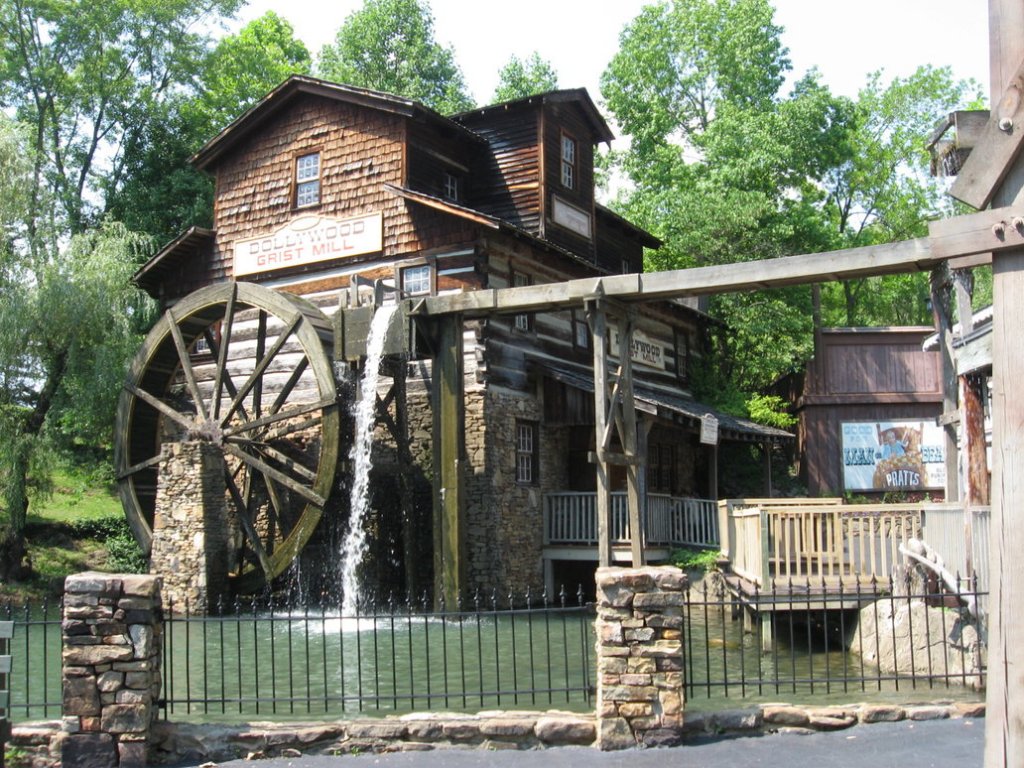 dollywood grist mill