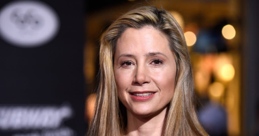 mira sorvino