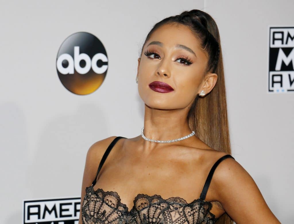 Ariana Grande 2016 American Music Awards