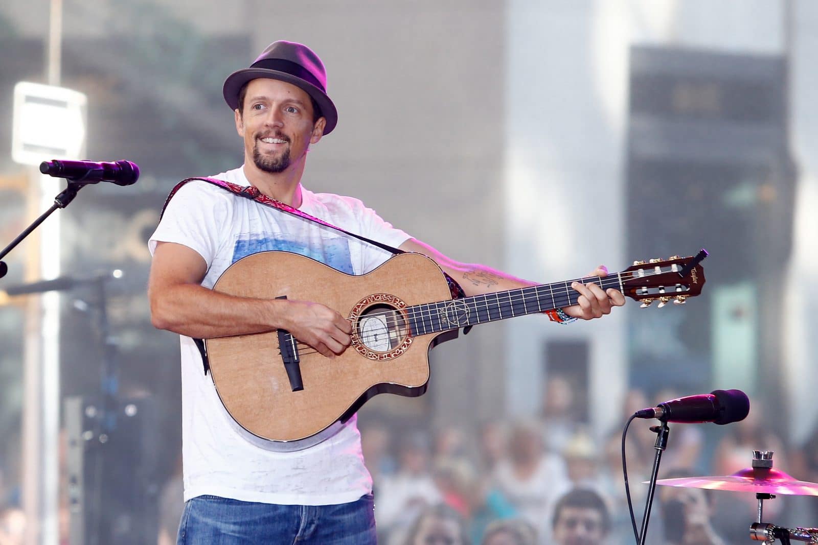 Jason Mraz Gets Candid About His Sexuality.